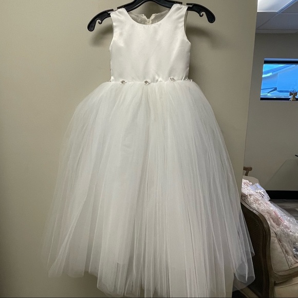 Other - Amalee flower girl dress